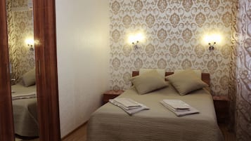 Chambre Double Deluxe, 2 chambres | Bureau, chambres insonorisées, fer et planche à repasser