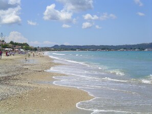 Sun loungers - Navigator Villas No2 (Corfu)