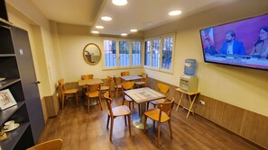 Café da manhã continental grátis todos os dias