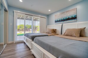 5 bedrooms, iron/ironing board, free WiFi - A Cozy Home with amazing ocean views (Longer Stay rentals only) (Palos Verdes Estates)