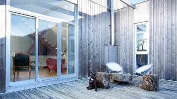 Deluxe Duplex, 1 Queen Bed, Terrace, Ocean View | Terrace/patio