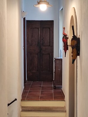 Interior - Romantic tower house with swimming pool (Ravenna, Bologna, Florence) (Casola Valsenio)