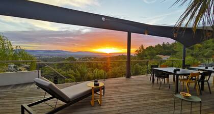 Propriété exceptionnelle offrant une vue mer - piscine - spa - salle de sport..