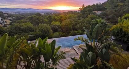 Propriété exceptionnelle offrant une vue mer - piscine - spa - salle de sport..