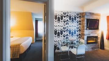 1 bedroom, in-room safe, iron/ironing board, free WiFi
