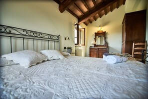 7 camere, culla da viaggio, Wi-Fi gratuito, accesso in sedia a rotelle