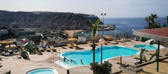 Appartement avec vue panoramique à 180 degrés sur la mer et la montagne dans le sud chaud de Gran Canaria