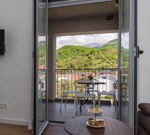 经典公寓, 1 间卧室, 无烟房, 部分海景 | 客房景观