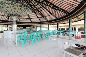 Living area - Villa Penginapan Purnama (Ciwidey)