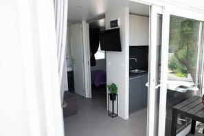 Mobile Home Premium | Living area