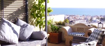 Spectacular views of the Peniscola Castle and the Mediterranean. July Special.