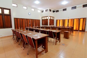 Meeting facility - Disaster Oasis (Pakem)