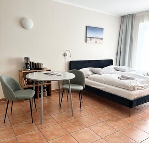 1 bedroom, internet, bed sheets - Wave play, modern one-room apartment, quiet location, perfect for. 2 pers. - Atelier on the river (Warnemünde)