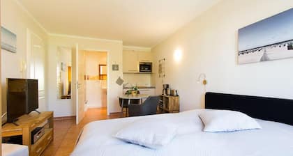 Jeu de vagues, appartement d'une piĂšce moderne, endroit calme, parfait pour. 2 pers. - Atelier sur la riviĂšre