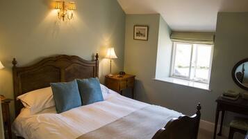 Standard Double Room | 1 bedroom, individually decorated, individually furnished, soundproofing