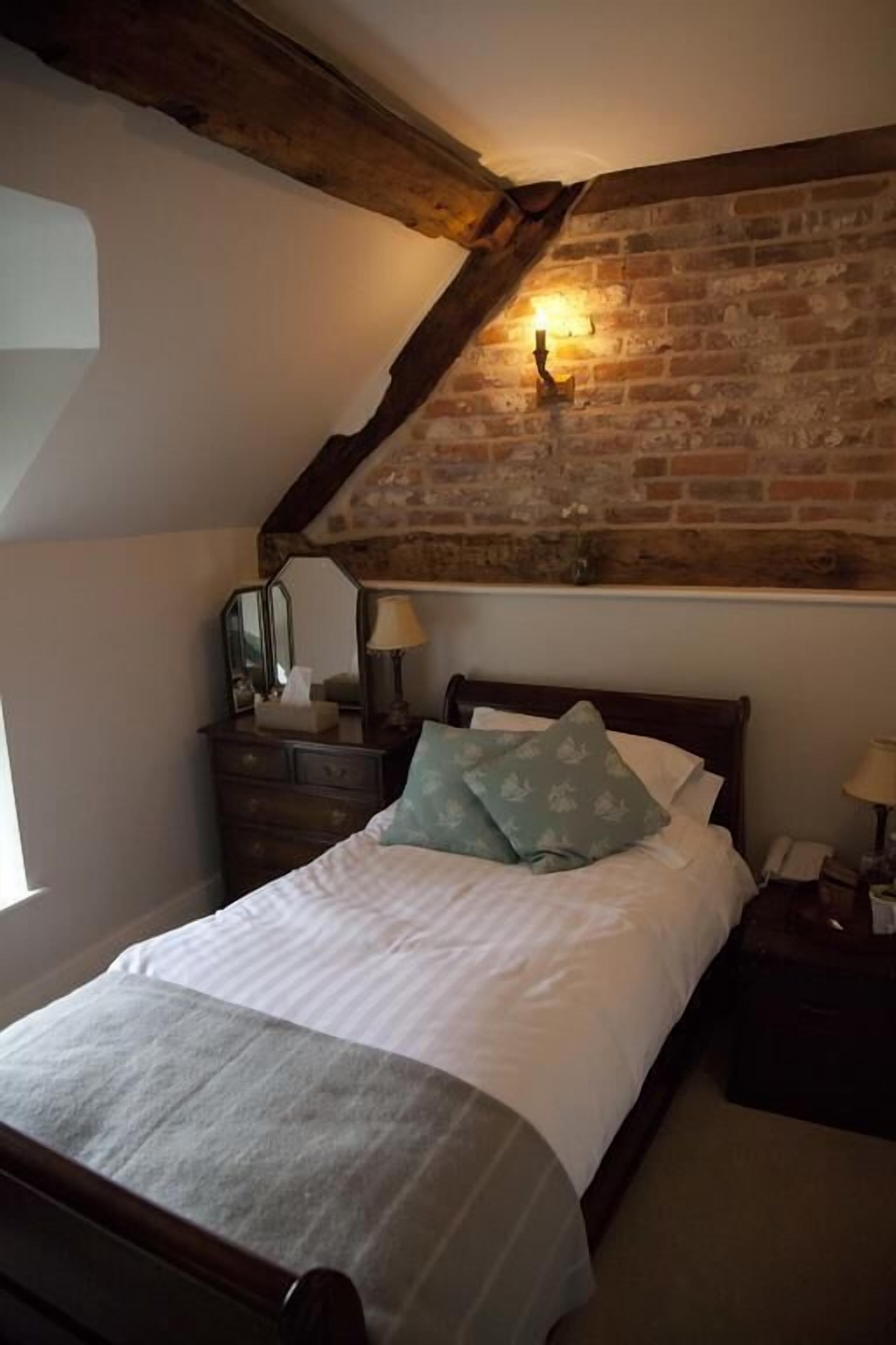1 bedroom, individually decorated, individually furnished, soundproofing