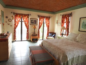 Junior Room, 1 Double Bed, Non Smoking, Courtyard View