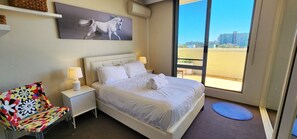 2 bedrooms, desk, iron/ironing board, free WiFi