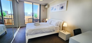 2 bedrooms, desk, iron/ironing board, free WiFi