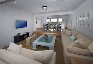 Smart TV, stereo