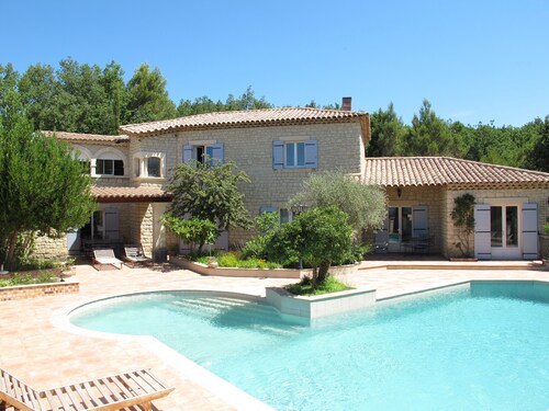 Apartment with large terrace and pool access