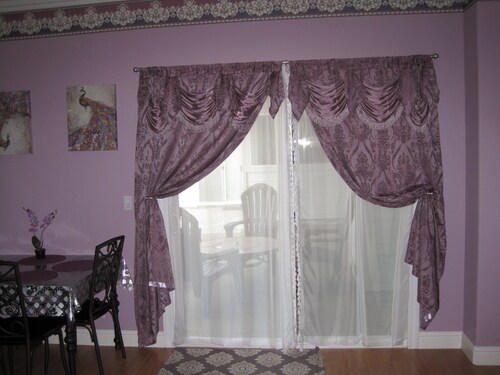 Charming Private Very Romantic Studio. Pool access.