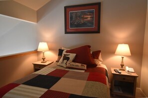 Condo (MH201) | 2 bedrooms, free WiFi, bed sheets - Mountain Harbor #201 2 Bedroom Condo (Whitefish)