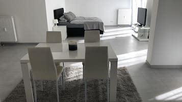 1 Schlafzimmer, Bügeleisen/Bügelbrett, WLAN