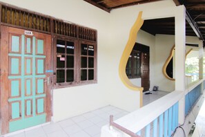 Property grounds - Griya Lowanu Yogyakarta (Yogyakarta)