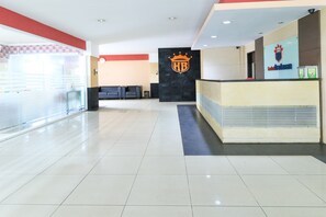 Reception - Hotel Budiman (Balikpapan)