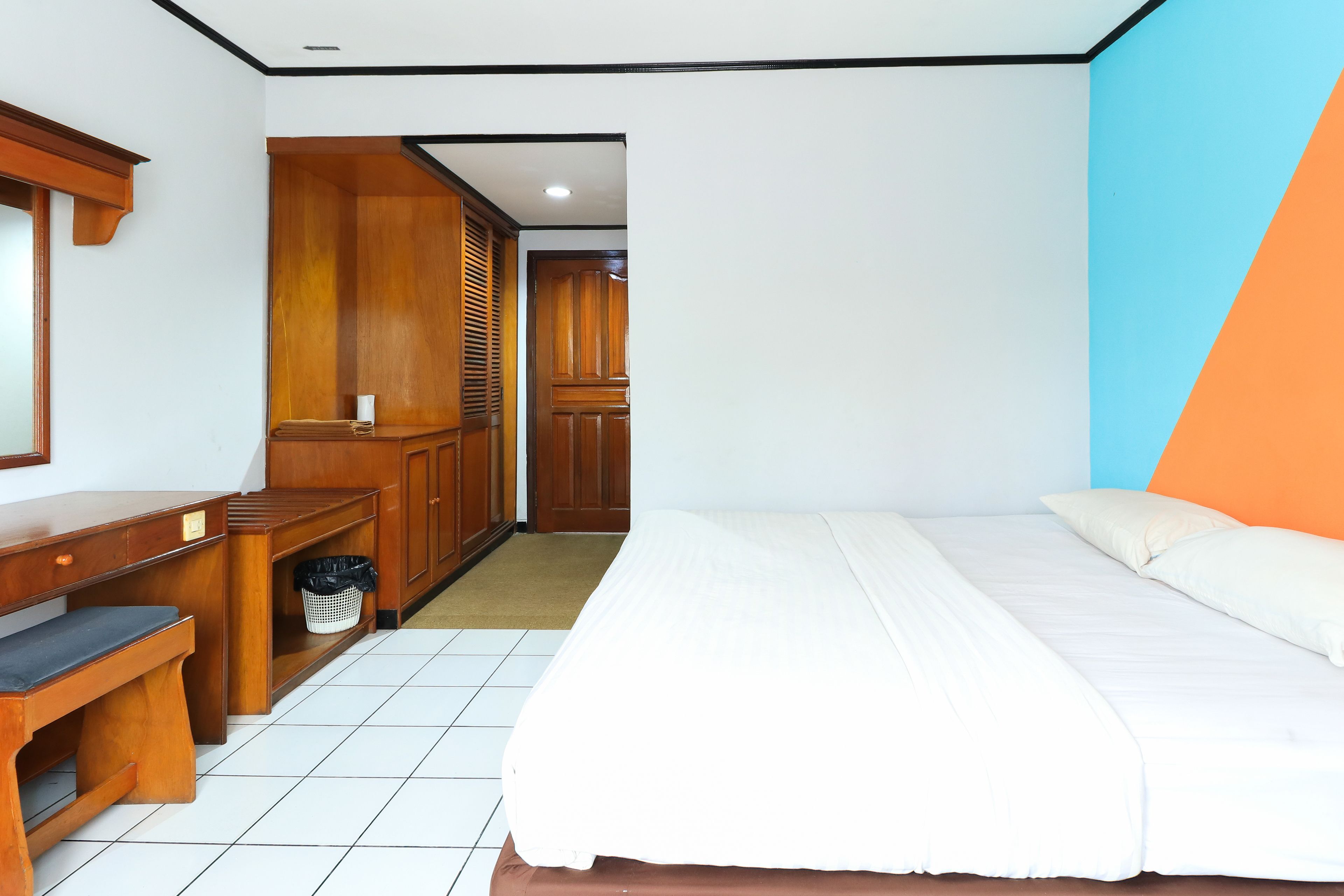 Standard Double Room | Free WiFi, bed sheets