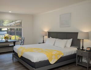 Free WiFi, bed sheets - The Occidental Lodge (Occidental)