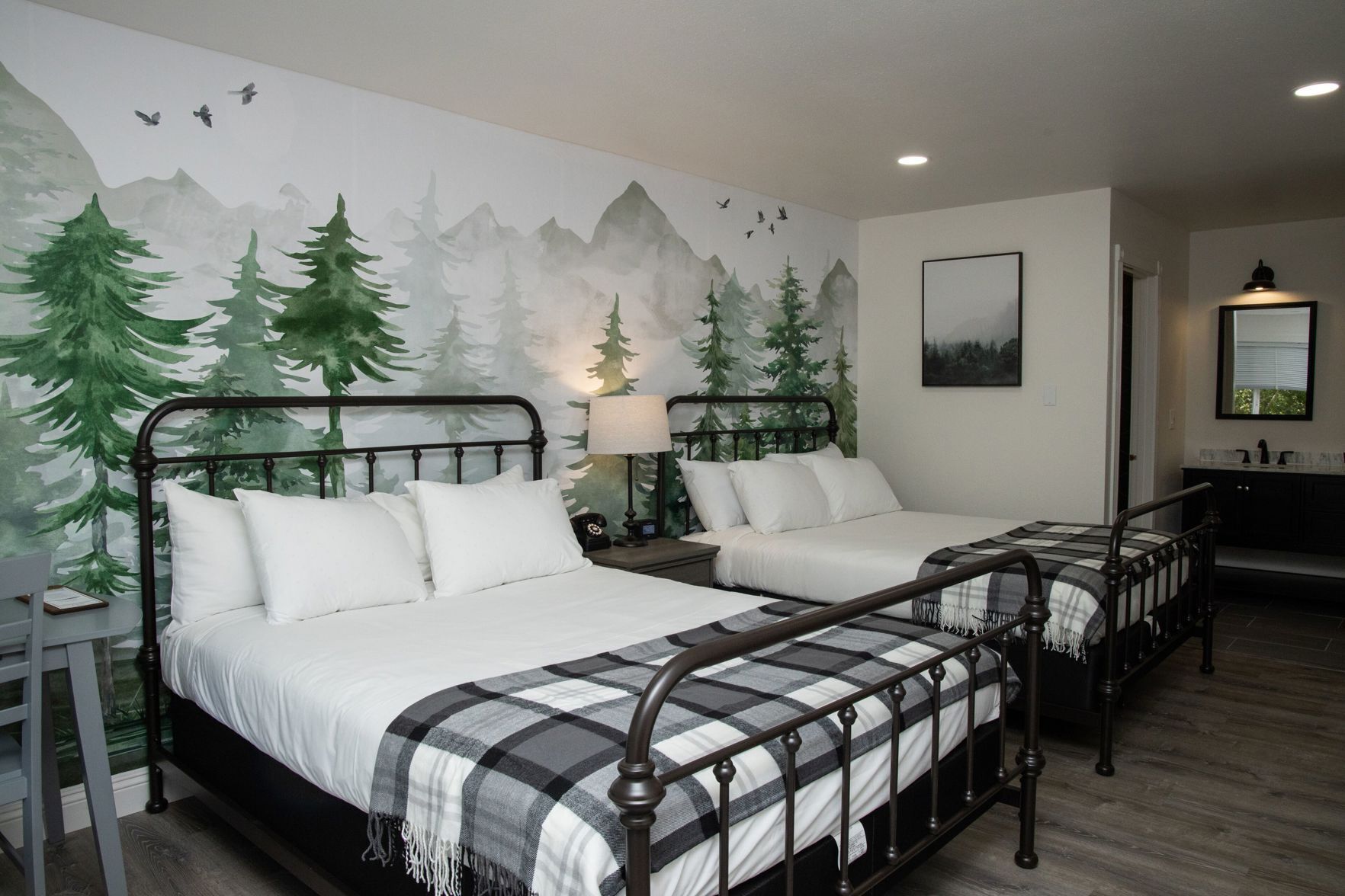 Free WiFi, bed sheets