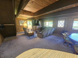 TV, fireplace, DVD player, stereo