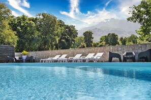 Piscine extérieure