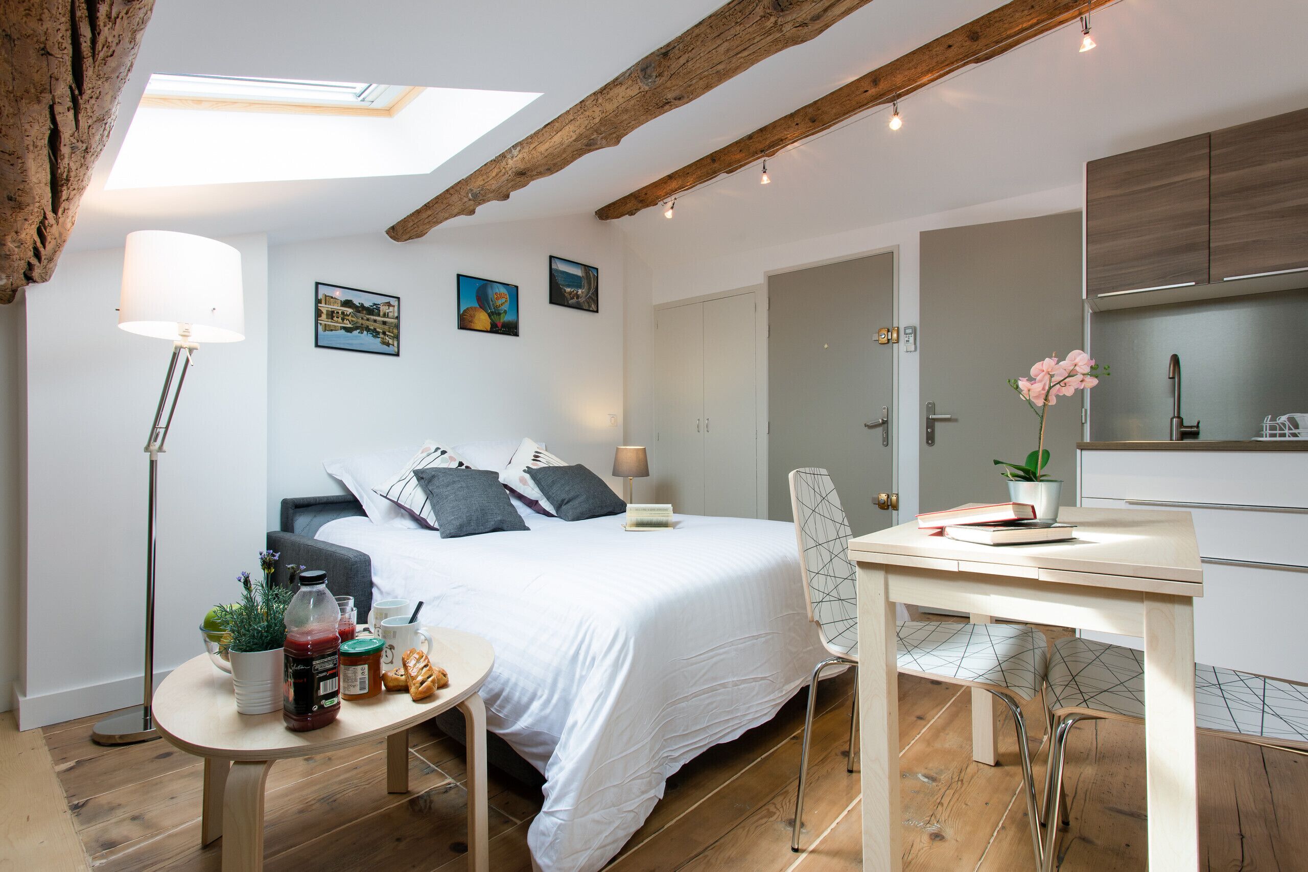 Bügeleisen/Bügelbrett, kostenloses WLAN, Bettwäsche