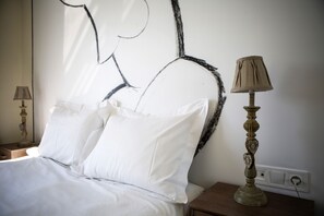 3 bedrooms, iron/ironing board, travel cot, free WiFi