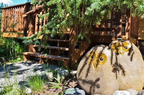 McKinley Creekside Cabins & Cafe'-The Carlo Guest Cabin