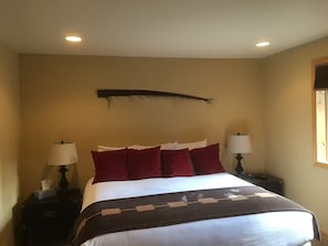2 bedrooms, travel cot, free WiFi, bed sheets