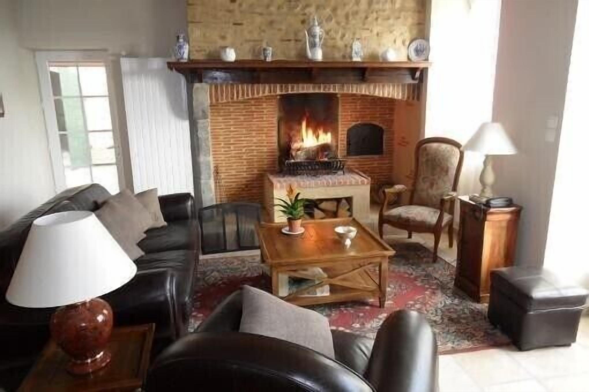 TV, fireplace, DVD player, table tennis