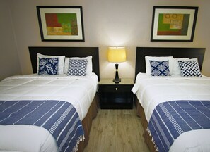 开间套房 | 特色装修、特色家居、笔记本电脑工作区、熨斗/熨衣板