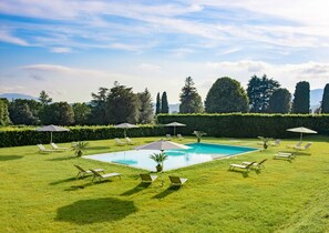 Piscine extérieure