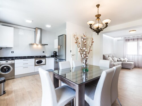 Huerta Maria - Upouusi talo, jossa suuri puutarha, grilli ja ilmainen wifi