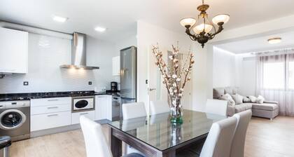 Huerta Maria - Upouusi talo, jossa suuri puutarha, grilli ja ilmainen wifi