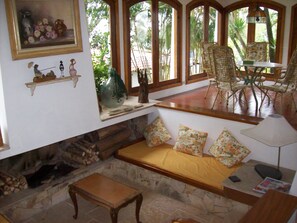 Interior - Luxury country house with breathtaking views! (Piracaia)