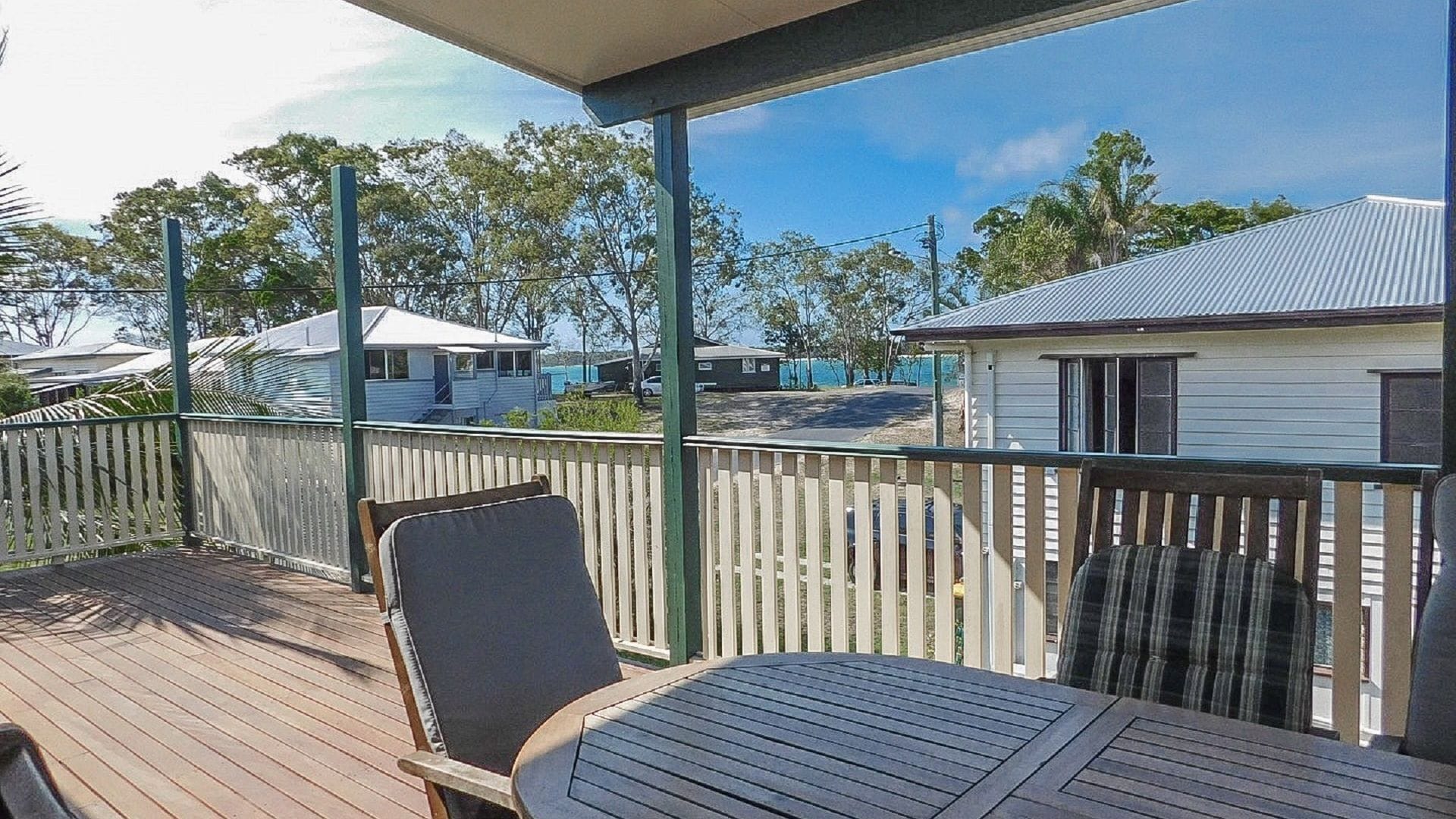 Baybreeze -Burrum Heads- 3BR- Close to Boat Ramp
