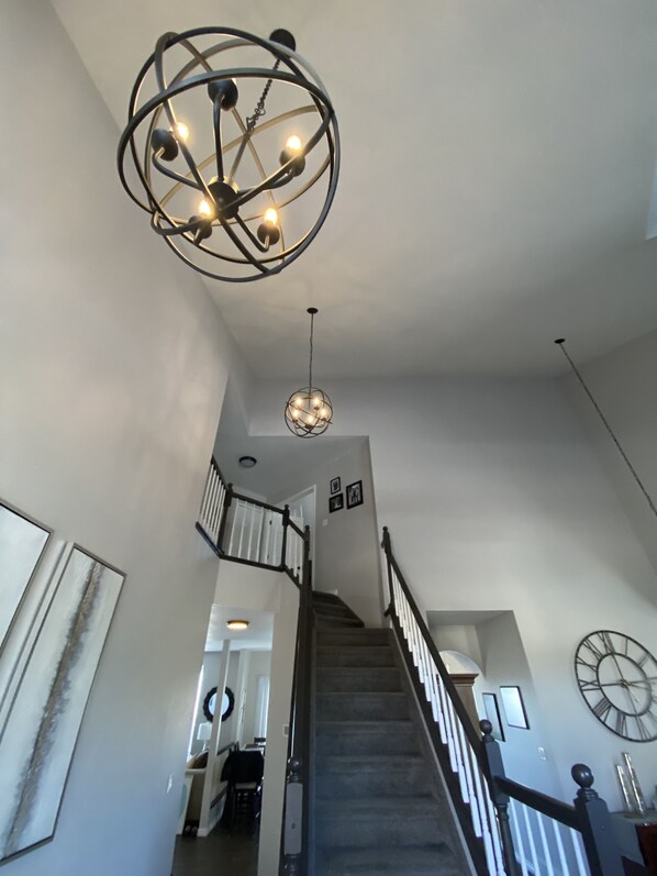 Interior - Minutes from all attractions while enjoying a mountain view from the patio. (Colorado Springs)