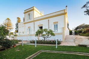 Exterior - Exclusive villa with pool, external kithchen, in Marsala, Sicily (Marsala)