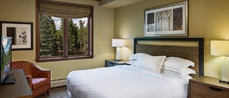 2 slaapkamers, een kluis op de kamer, een strijkplank/strijkijzer, wifi