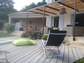 Terrace/patio - IN THE CALM OF PROVENCE A TWO STEPS AWAY FROM AIX EN PROVENCE (Aix-en-Provence)